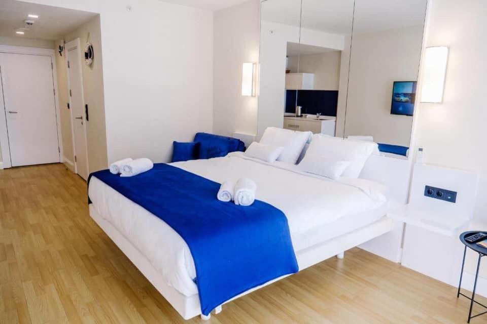 Orbi Citu Apart-Hotel バトゥーミ エクステリア 写真